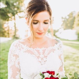 Ivory Wedding Dress Size 10 & Veil